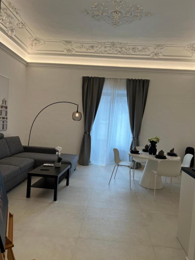 La Maison Del Bell'Antonio - Catania Downtown ภายนอก รูปภาพ